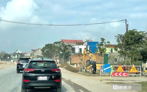 Đi cao tốc gặp mưa, biển số bị d&iacute;nh b&ugrave;n kh&ocirc;ng kịp lau c&oacute; bị phạt? CSGT n&oacute;i g&igrave;? - Ảnh 4.