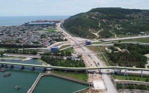 Tuyến đường ven biển gần 24 km ở Thanh H&oacute;a đ&atilde; liền mạch  - Ảnh 13.