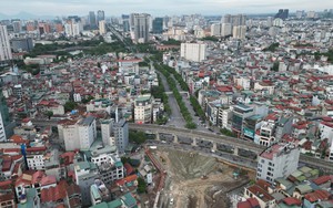 H&agrave; Nội: &Ugrave;n tắc đường l&ecirc;n cầu Thăng Long, phương tiện xếp h&agrave;ng nhiều c&acirc;y số - Ảnh 14.