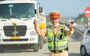 &Ocirc; t&ocirc; con lao nhanh như t&ecirc;n bắn, h&uacute;c văng xe m&aacute;y khiến thầy hiệu trưởng tử vong - Ảnh 3.