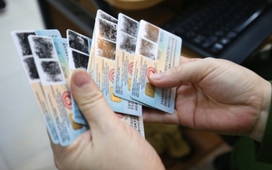 Đột nhập nh&agrave; d&acirc;n trộm v&agrave;ng để &ldquo;nu&ocirc;i&rdquo; c&aacute; cược online, đối tượng bị bắt tạm giam - Ảnh 2.