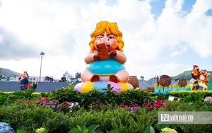 Cận cảnh linh vật ngựa v&agrave;ng độc đ&aacute;o ở Nghệ An- Ảnh 13.