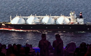 EU chuẩn bị gói hỗ trợ thay thế cho Ukraine giữa tranh cãi khoản vay 90 tỷ euro - Ảnh 4.