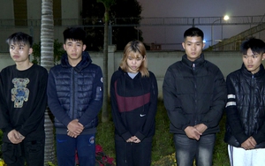 Đột k&iacute;ch tầng hầm kh&aacute;ch sạn 5 sao ở Nha Trang, bắt quả tang nh&oacute;m người nước ngo&agrave;i đ&aacute;nh bạc bằng USD- Ảnh 3.