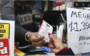 H&agrave;ng x&oacute;m b&agrave;ng ho&agrave;ng kể lại vụ ch&aacute;y qu&aacute;n lẩu chay trong đ&ecirc;m, kh&ocirc;ng c&oacute; ph&eacute;p m&agrave;u n&agrave;o xảy ra - Ảnh 4.