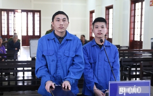 Sự c&ocirc; độc của &ocirc;ng bố 7 đứa con ng&agrave;y hầu to&agrave; v&agrave; độc chi&ecirc;u giấu ma t&uacute;y trong nội y- Ảnh 3.