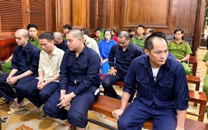 Chủ mưu vụ &ldquo;ph&ugrave; ph&eacute;p&rdquo; 500 xe gian bị tuy&ecirc;n phạt 19 năm t&ugrave; - Ảnh 1.