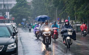 Miền Bắc li&ecirc;n tiếp đ&oacute;n kh&ocirc;ng kh&iacute; lạnh, trời mưa d&ocirc;ng trở lại, đề ph&ograve;ng lốc s&eacute;t, mưa đ&aacute;- Ảnh 2.