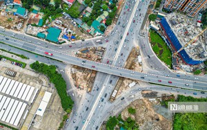 H&agrave; Nội cấm &ocirc; t&ocirc; quay đầu, rẽ tr&aacute;i tr&ecirc;n đường Cổ Linh giờ cao điểm- Ảnh 13.