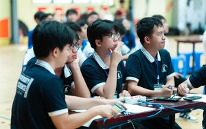 Vụ nam sinh lớp 4 bị gi&aacute;o vi&ecirc;n đ&aacute;nh bầm mặt: Bất ngờ ph&aacute;t hiện lớp dạy th&ecirc;m tiếng Anh &ldquo;chui&rdquo; - Ảnh 4.