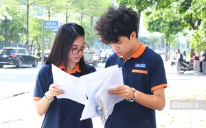 Hơn 124.000 th&iacute; sinh H&agrave; Nội bước v&agrave;o m&ocirc;n To&aacute;n, kh&eacute;p lại kỳ thi v&agrave;o lớp 10 c&ocirc;ng lập - Ảnh 2.