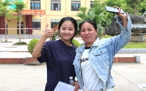Th&iacute; sinh Nghệ An phấn khởi sau b&agrave;i thi tổ hợp, nhiều em kỳ vọng đạt điểm cao - Ảnh 4.