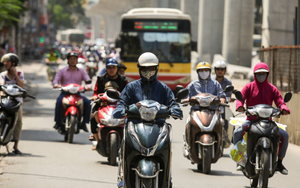 Nắng n&oacute;ng k&eacute;o d&agrave;i ở miền Bắc, nhiệt độ tiếp tục "leo thang" k&egrave;m nguy cơ d&ocirc;ng lốc - Ảnh 2.