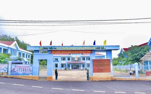 Từ c&ocirc; b&eacute; bế em gửi qu&aacute;n nước ven đường g&acirc;y x&uacute;c động đến giảng đường đại học - Ảnh 7.