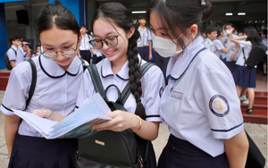 D&ugrave;ng thiết bị c&ocirc;ng nghệ cao để gian lận kỳ thi tốt nghiệp THPT 2026, th&iacute; sinh sẽ bị xử l&yacute; ra sao? - Ảnh 2.