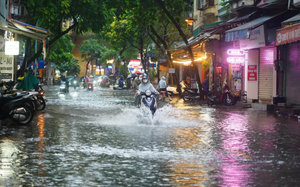 Miền Bắc hứng mưa to như tr&uacute;t nước, danh s&aacute;ch c&aacute;c điểm n&oacute;ng c&oacute; nguy cơ lũ qu&eacute;t, sạt lở đất - Ảnh 2.