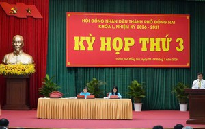 &Aacute;m ảnh "ổ voi" bủa v&acirc;y đường trung t&acirc;m, người d&acirc;n mong mỏi dự &aacute;n 217 tỷ sớm ho&agrave;n th&agrave;nh- Ảnh 6.