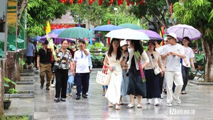 Ch&iacute;nh phủ y&ecirc;u cầu r&agrave; so&aacute;t quy định giữ khoảng c&aacute;ch an to&agrave;n tr&ecirc;n cao tốc - Ảnh 2.