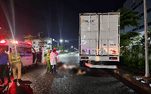 Đang ngồi trước cổng bến xe, người đ&agrave;n &ocirc;ng bị &ocirc; t&ocirc; b&aacute;n tải t&ocirc;ng tr&uacute;ng tử vong - Ảnh 4.