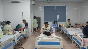 Ghi nhận 8.500 - 11.000 ca viêm đường hô hấp mỗi tháng trong quý cuối năm - Ảnh 3.