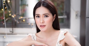 Cô bảo mẫu 