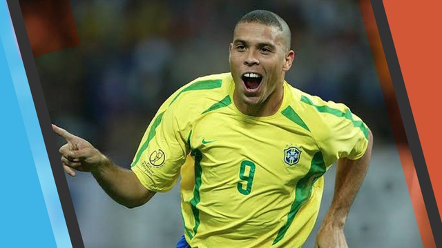 Ronaldo Nazario còn được biết đến với biệt danh 