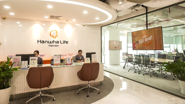 Tổng lợi nhuận trước thuế của Hanwha Life Việt Nam trong 6 tháng đầu năm 2024 đạt 498,7 tỷ đồng, giảm 14,7% so với 584,8 tỷ đồng so cùng kỳ năm trước.