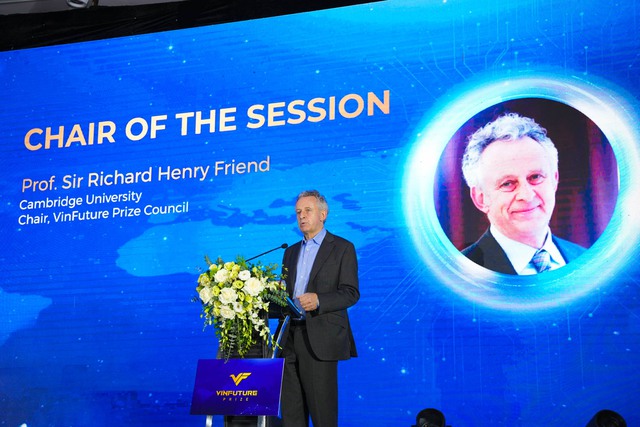 GS. Sir. Richard Henry Friend: Giải thưởng VinFuture là tấm gương phản chiếu đổi mới toàn cầu - Ảnh 2.