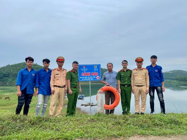 Lực lượng Cảnh sát đường thủy Yên Bái và những đóng góp cho bình yên trên những triền sông- Ảnh 3.