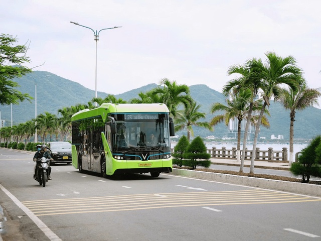 VinBus khai trương tuyến buýt điện đầu tiên tại Nha Trang- Ảnh 3.