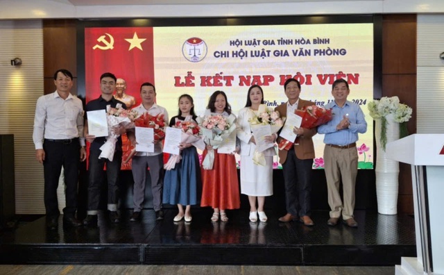 Hòa Bình: Chi Hội Luật gia Văn phòng tổng kết nhiệm vụ năm 2024, triển khai nhiệm vụ năm 2025- Ảnh 3.