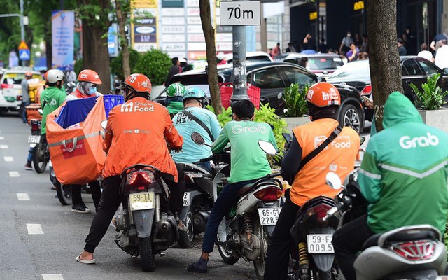 Hà Nội: Đề xuất người hành nghề xe ôm phải có thẻ hành nghề- Ảnh 2.