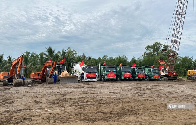 Đường về miền Tây sẽ không còn xa- Ảnh 12. Đường về miền Tây sẽ không còn xa- Ảnh 12.