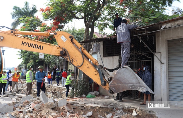 Bảo vệ thi công để hoàn thành dự án giao thông nghìn tỷ ở Nghệ An- Ảnh 4.