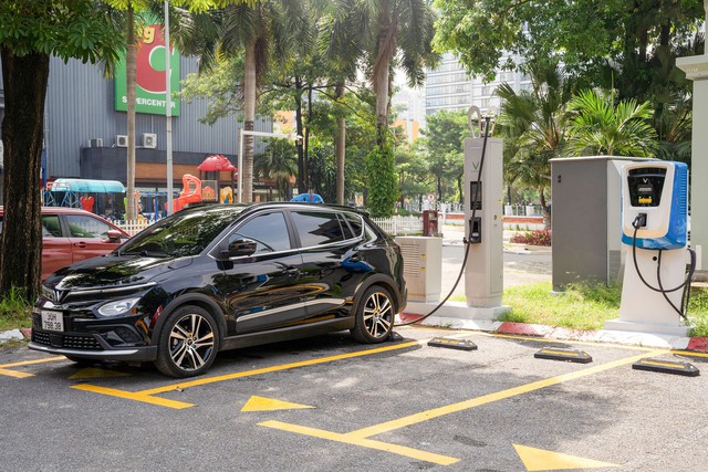 Hạ tầng trạm sạc xe điện ngày càng rộng mở tại Việt Nam nhờ mô hình trạm sạc nhượng quyền- Ảnh 2.