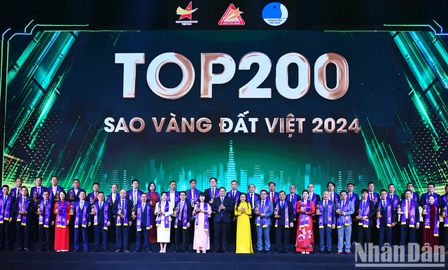 Dolexphar vinh dự đạt Giải thưởng Sao Vàng đất Việt năm 2024- Ảnh 3.