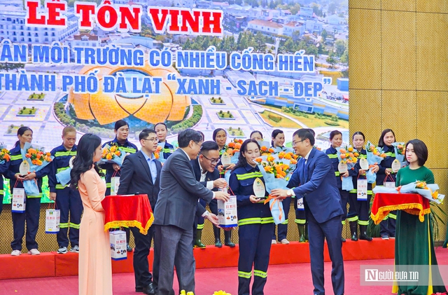 Lâm Đồng: Tổ chức Lễ tôn vinh hơn 180 công nhân vệ sinh môi trường- Ảnh 4.