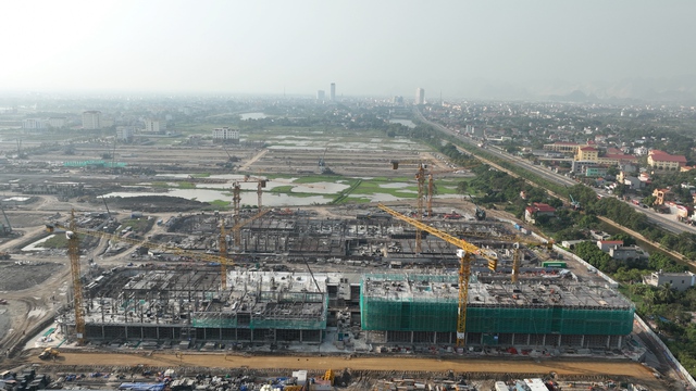 Soi tiến độ thi c&ocirc;ng thần tốc của đ&ocirc; thị nghỉ dưỡng Sun Group tại H&agrave; Nam- Ảnh 1.