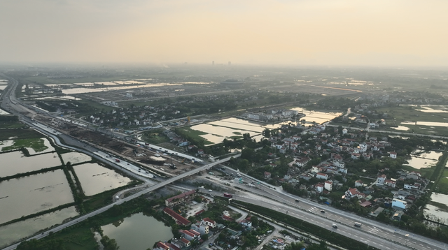 Soi tiến độ thi c&ocirc;ng thần tốc của đ&ocirc; thị nghỉ dưỡng Sun Group tại H&agrave; Nam- Ảnh 12.