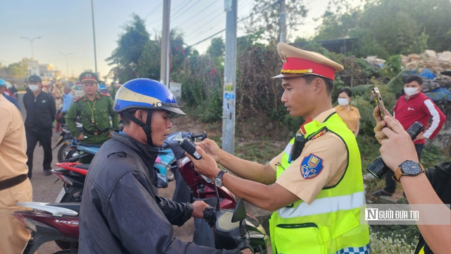 Bình Phước: 80 trường hợp cán bộ viên chức vi phạm Luật Giao thông đường bộ- Ảnh 3.