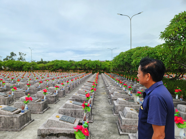 Chuyện về người quản trang ở Nghĩa trang liệt sĩ Ba Dốc