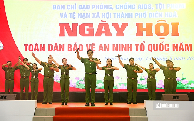 Thứ trưởng Lê Quốc Hùng dự Ngày hội Toàn dân bảo vệ an ninh Tổ quốc tại Đồng Nai- Ảnh 13.