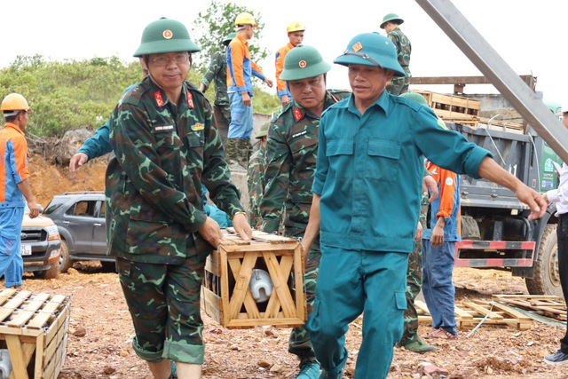 Thủ tướng: Quyết tâm khánh thành đường dây 500 kV mạch 3 vào Quốc khánh 2/9- Ảnh 3.