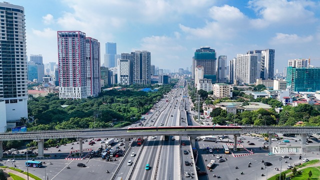 Lượng khách 7 ngày đầu của metro Nhổn - Ga Hà Nội cao gấp 2,3 lần Cát Linh - Hà Đông- Ảnh 1.