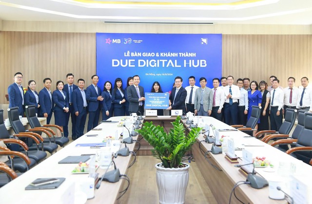 Khánh thành Digital Hub tại Trường ĐH Kinh tế - ĐH Đà Nẵng- Ảnh 2.