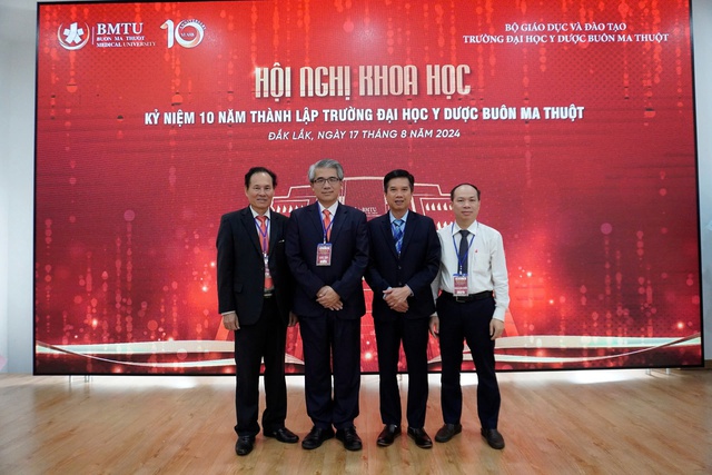 Trường Đại học Y dược Buôn Ma Thuột tổ chức Hội nghị khoa học kỷ niệm 10 năm thành lập- Ảnh 3.