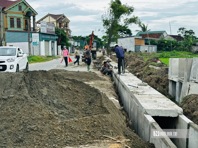 Nước thải sinh hoạt ùn ứ, người dân mệt mỏi khi sống chung với ô nhiễm- Ảnh 5.