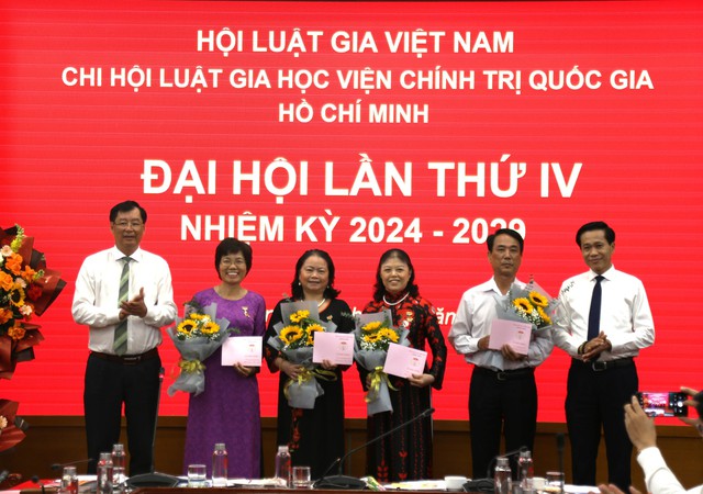 Chi hội Luật gia Học viện Chính trị quốc gia Hồ Chí Minh tổ chức Đại hội lần thứ IV- Ảnh 6.