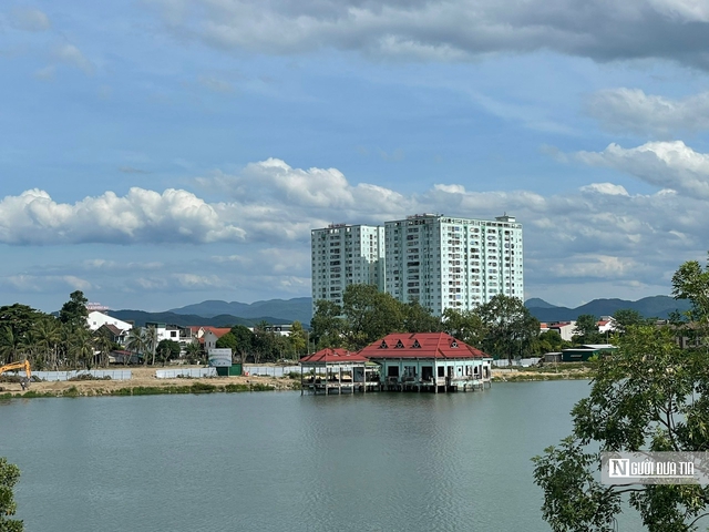 Cảnh hoang tàn tại nhà hàng kiến trúc Á Đông nổi tiếng thành Vinh một thời - Ảnh 8.