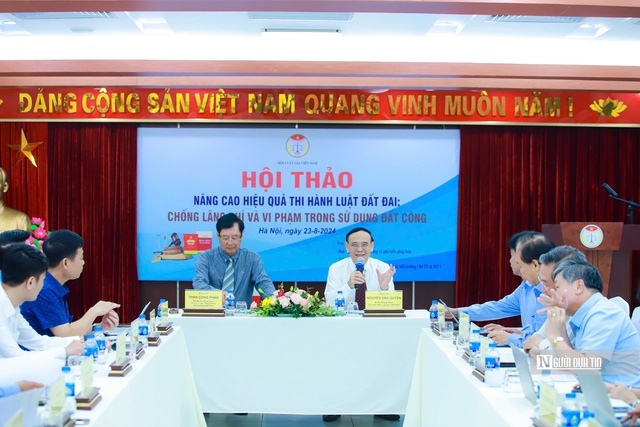 Chuyên gia hiến kế thúc đẩy cổ phần hoá DNNN bằng việc thực thi Luật Đất đai- Ảnh 3.